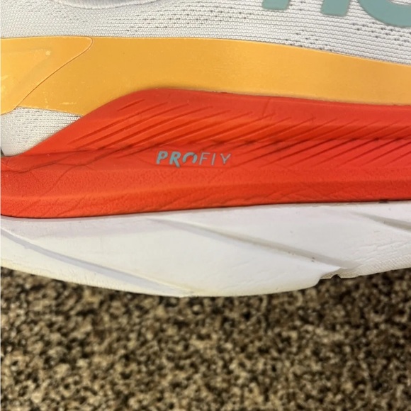 Hoka One One Mach 4 Mens White Fiesta ProFly Running Shoes Size 11.5 - Picture 3 of 8